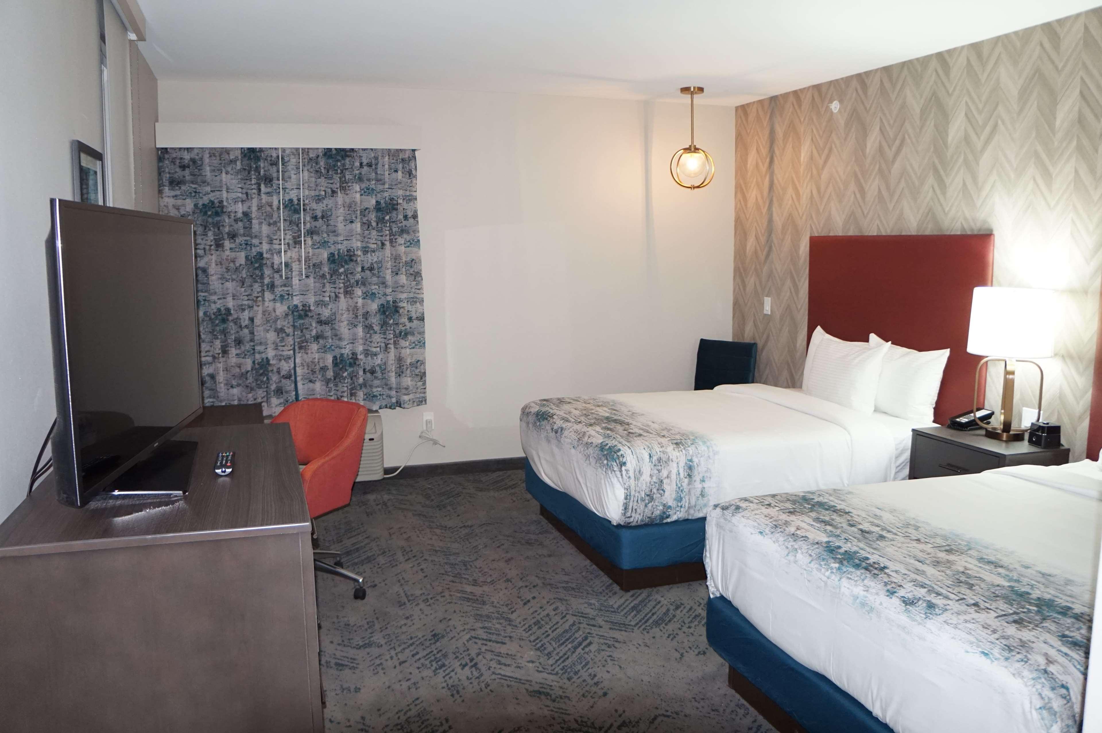 La Quinta Inn & Suites Dfw West-Glade-Parks Euless Bagian luar foto