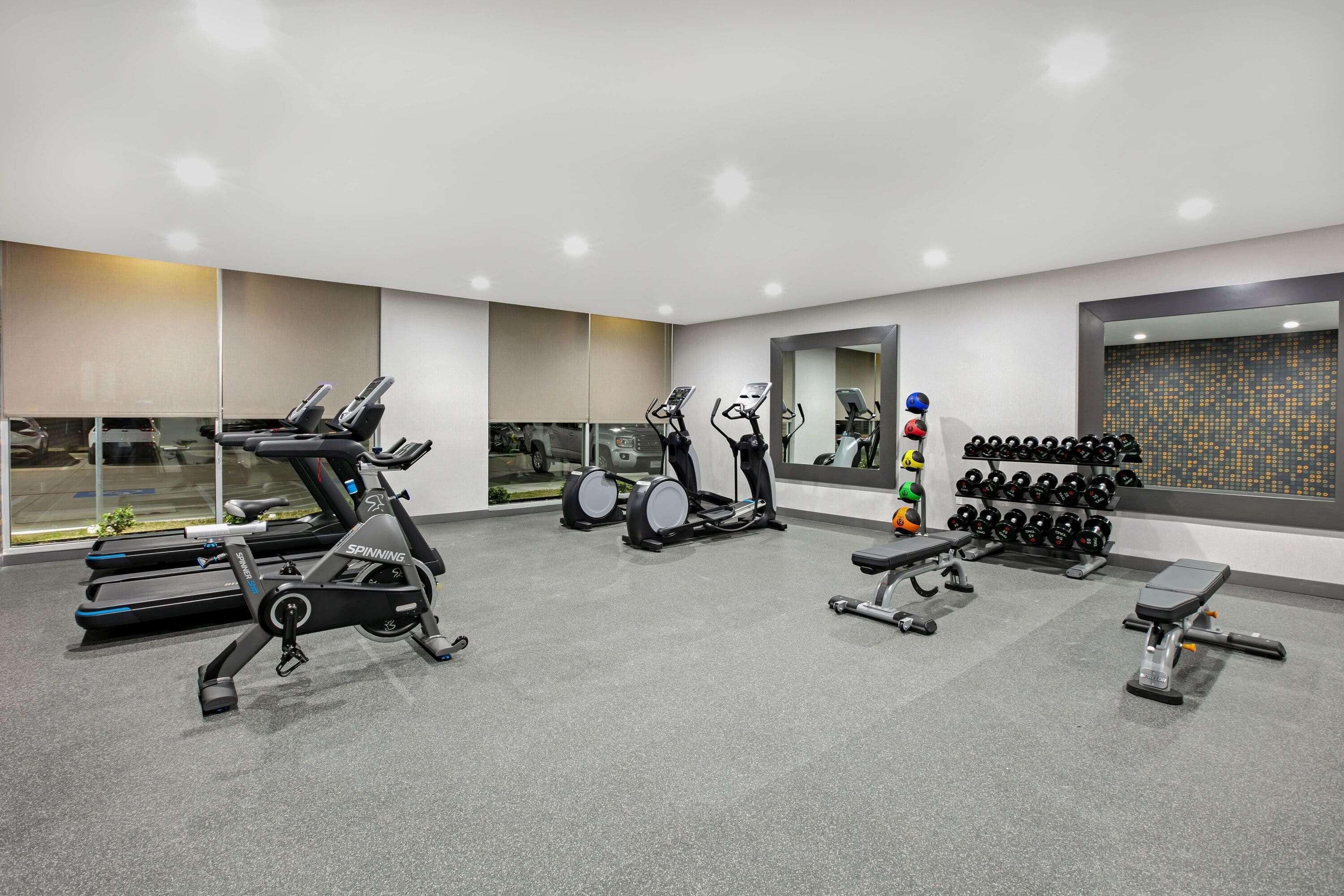 La Quinta Inn & Suites Dfw West-Glade-Parks Euless Bagian luar foto