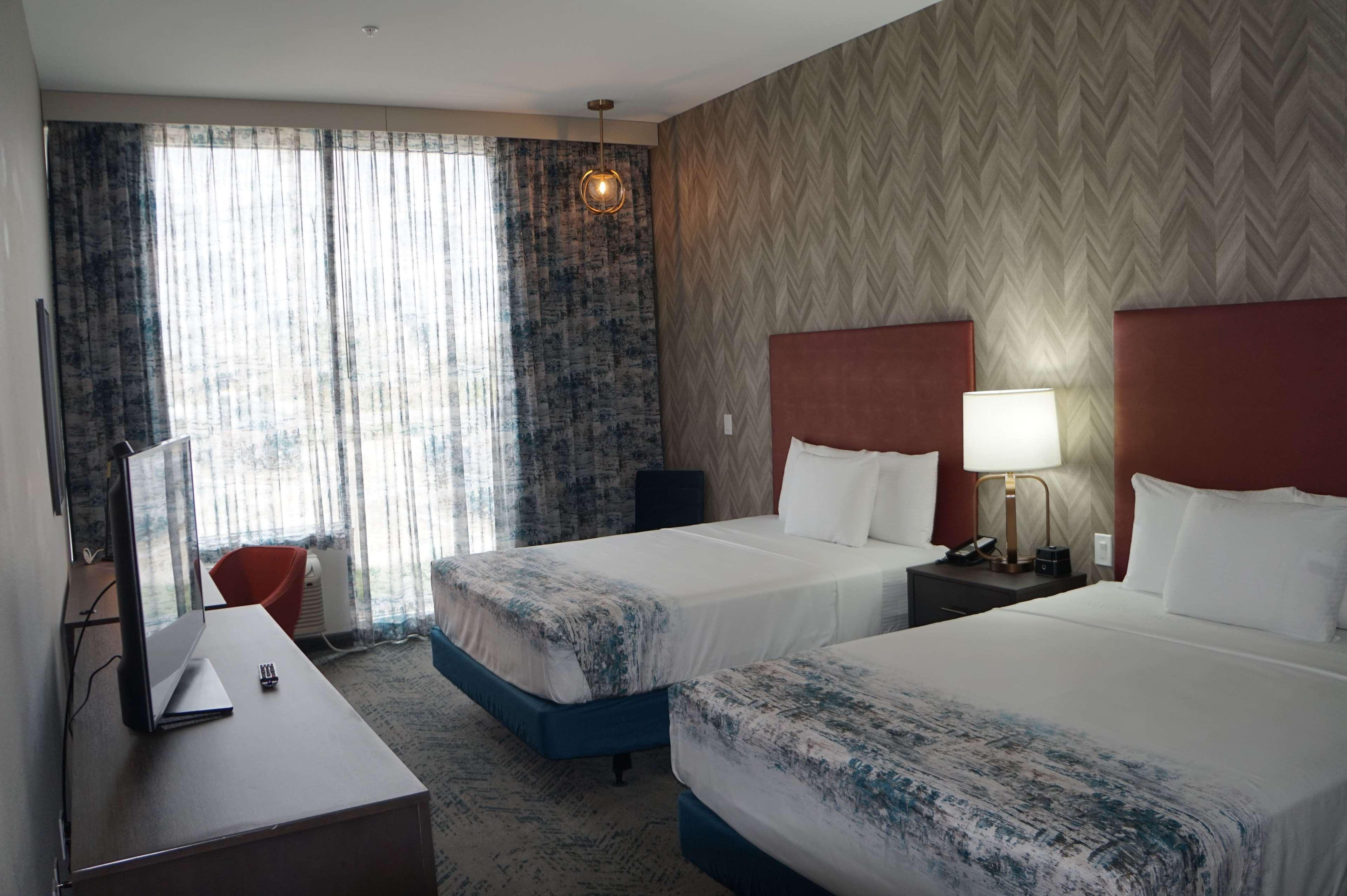 La Quinta Inn & Suites Dfw West-Glade-Parks Euless Bagian luar foto