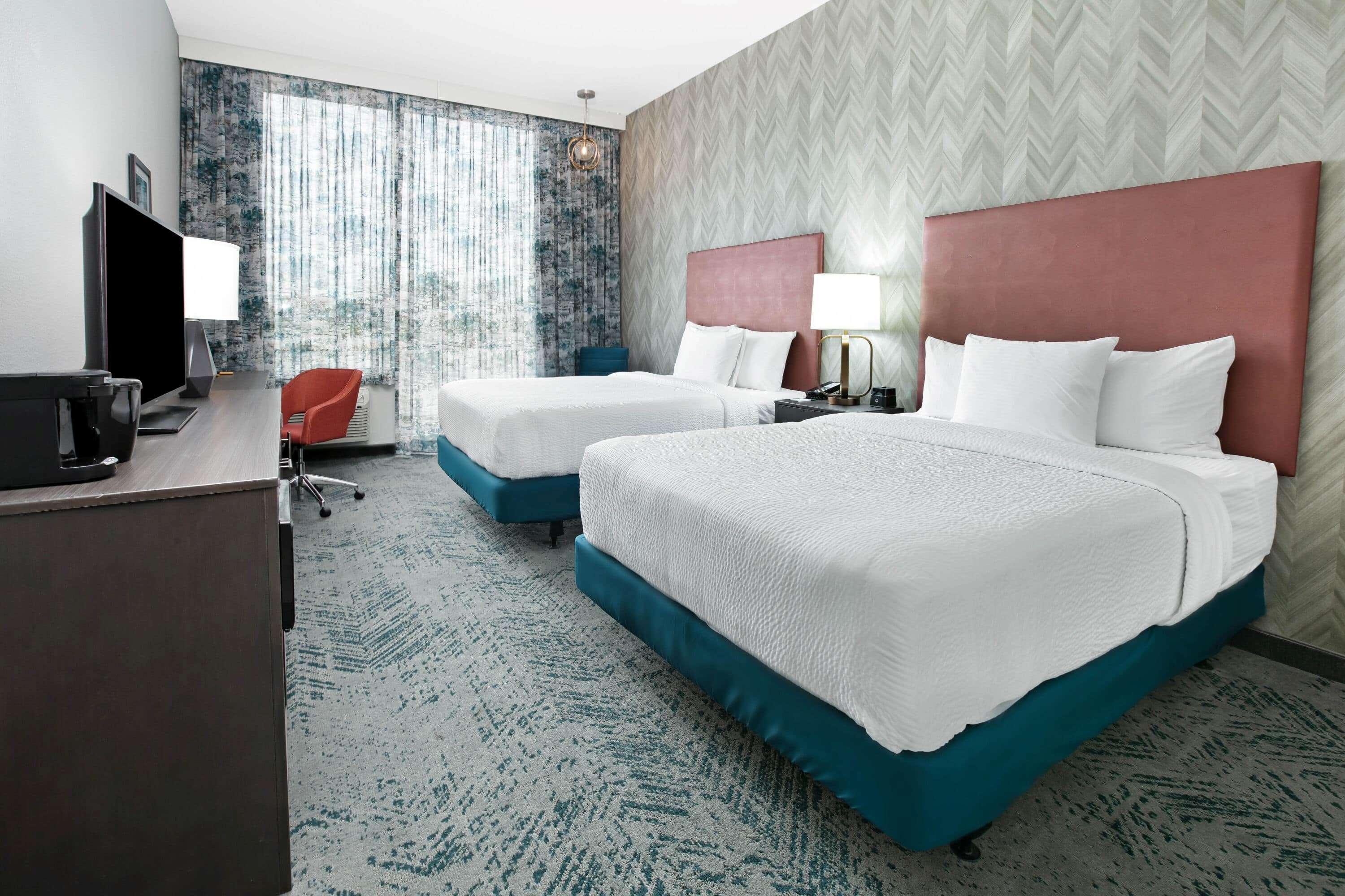 La Quinta Inn & Suites Dfw West-Glade-Parks Euless Bagian luar foto