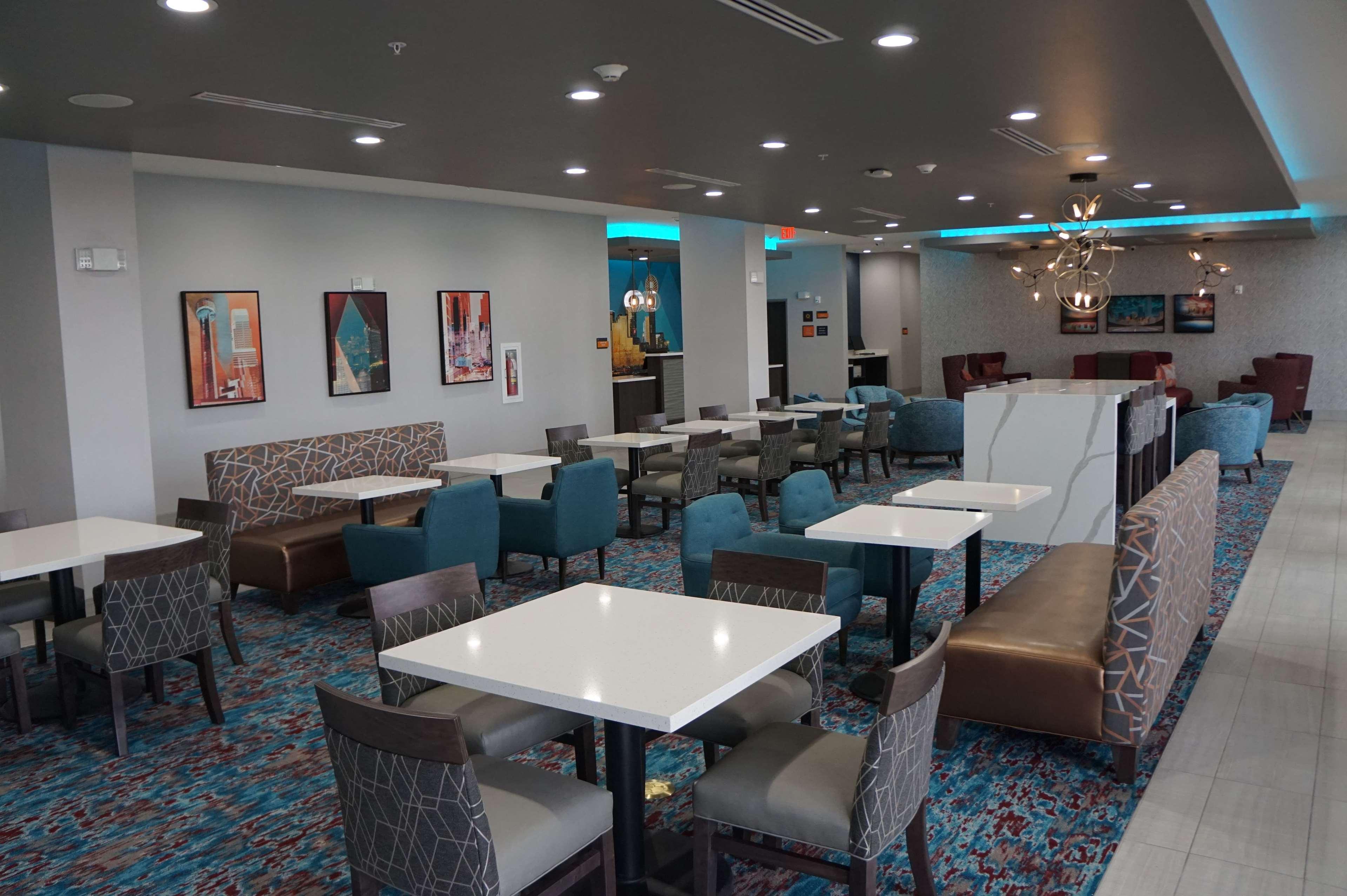 La Quinta Inn & Suites Dfw West-Glade-Parks Euless Bagian luar foto